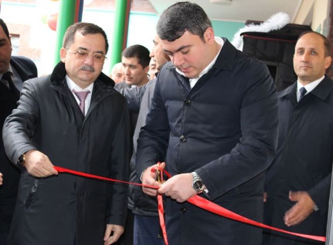 Akkord Sement Zavodundan uşaqların təlim-tərbiyəsinə böyük töhvə