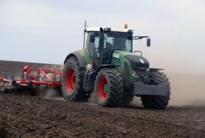 Bu bank kənd təsərrüfatı barədə məlumatlar toplayır