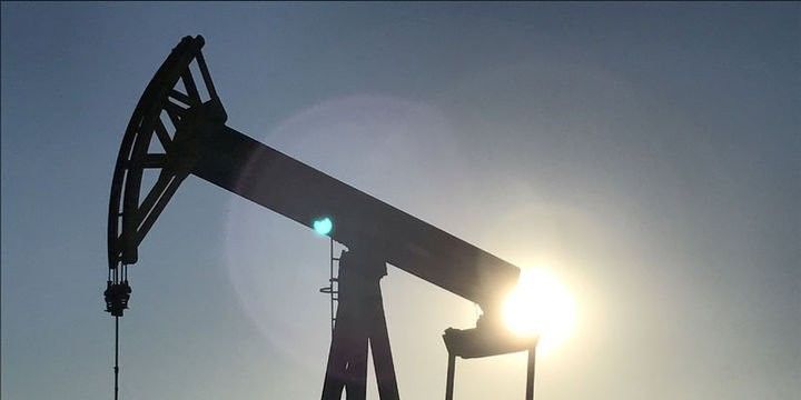 ABŞ-ın xam neft ehtiyatları azaldı, qiymətlər yüksəlişə keçdi