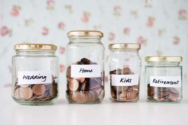 Banklarda əhalinin əmanətləri artıb