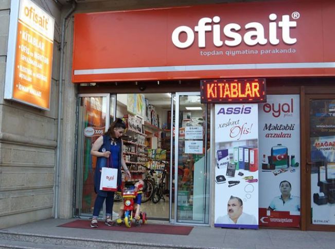 Məktəb alış-verişi üçün ən ucuz ünvanlar!