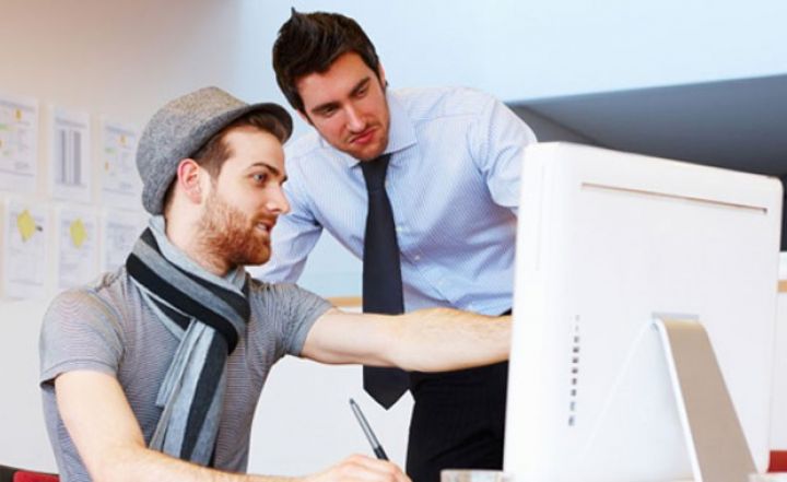 Şirkətlər qrupu Qrafik dizayner axtarır