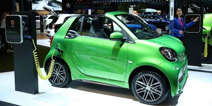 Elektromobillərin sayı 2 milyona çatıb