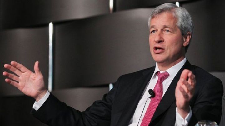 "Bitcoin bir dələduzluqdur"