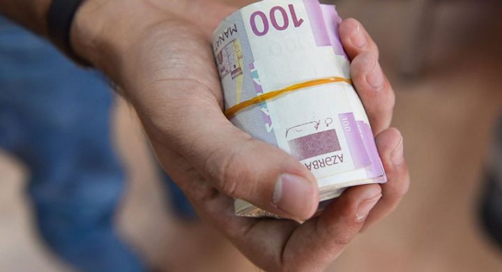 Əhali "Sabah devalvasiya olacaqmı?" sualına cavab axtarır