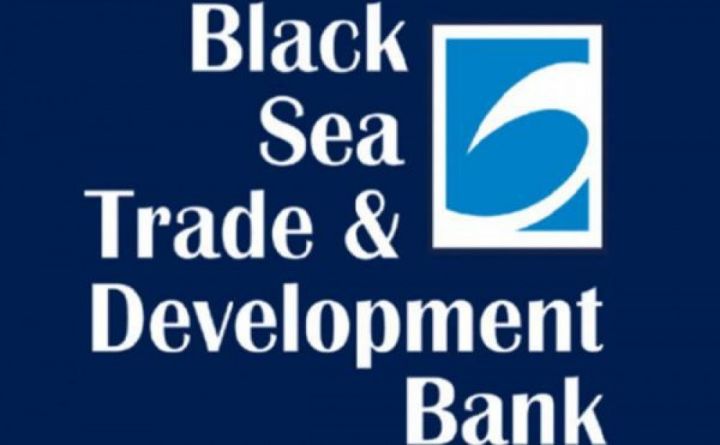 "Azərbaycan banklarının səhmlərini almaq istəmirik"