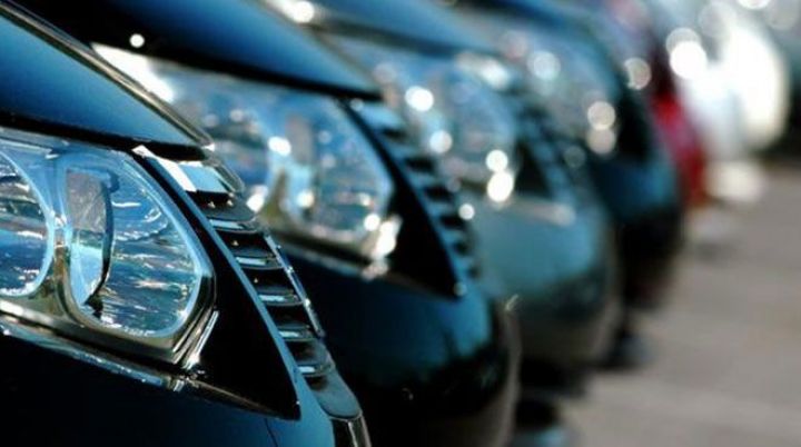 3 bankın avtomobilləri satıldı