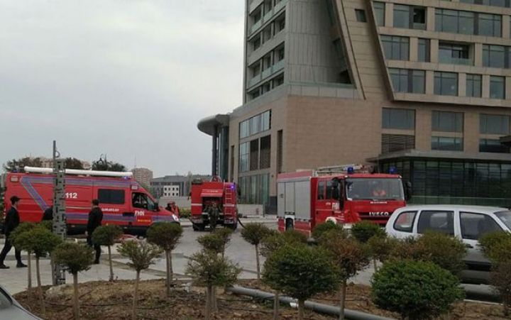 Hündürmərtəbəli binada baş verən yanğın söndürülüb - YENİLƏNİB