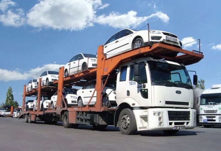 Azərbaycana 284 milyon dollarlıq minik avtomobilləri idxal olunub