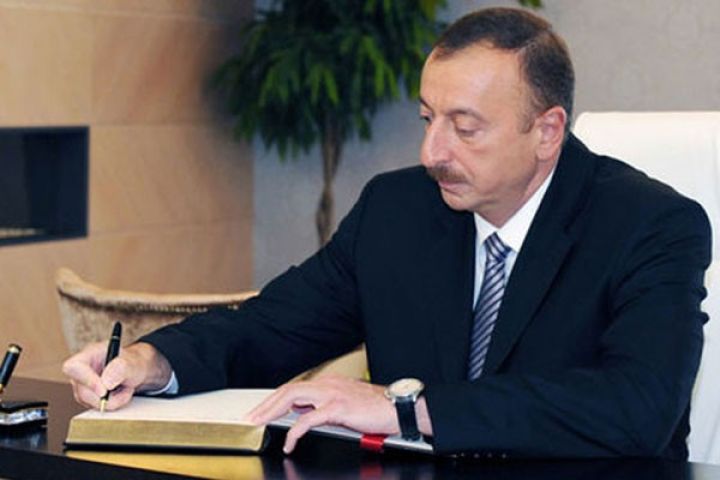 Əmək pensiyaları artırıldı