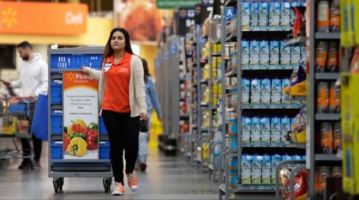 Walmart, 63 mağazasını bağlayır