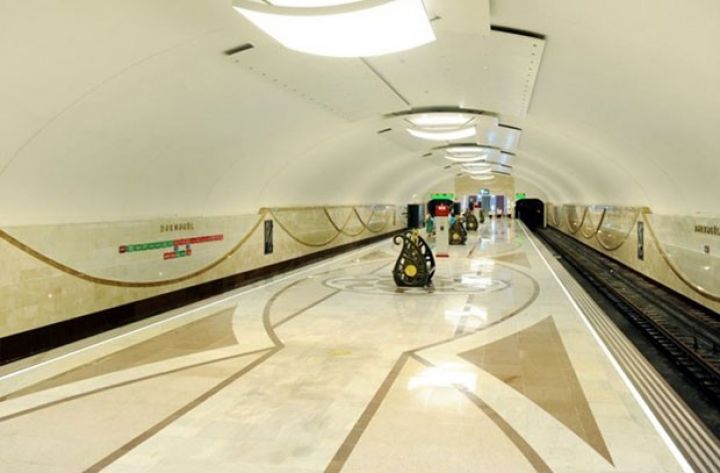 Metrodan istifadə edənlərin sayı artıb