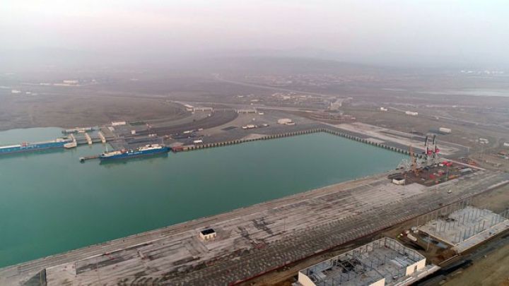 Ələt azad iqtisadi zonasının qanunu qüvvəyə mindi