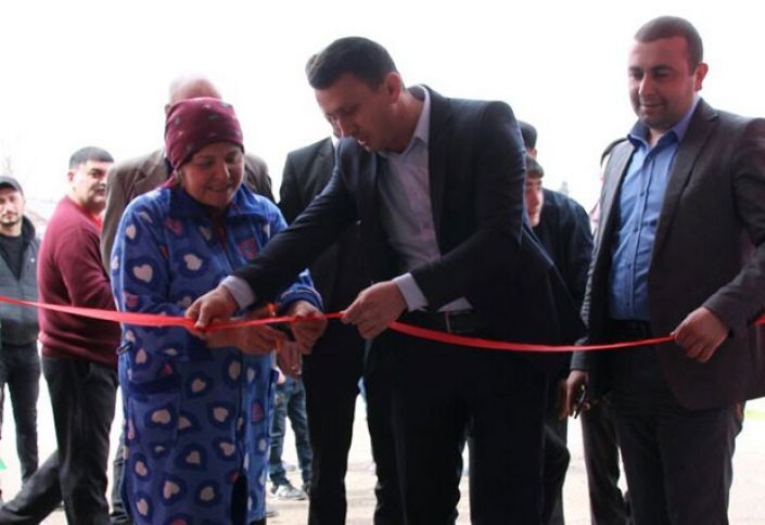 Məşhur market kənd sakinlərini təəccübləndirdi 