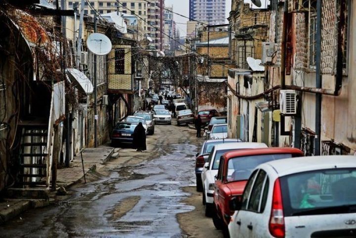 Dövlət Bakıda 2010 yaşayış və qeyri-yaşayış obyektlərini alacaq