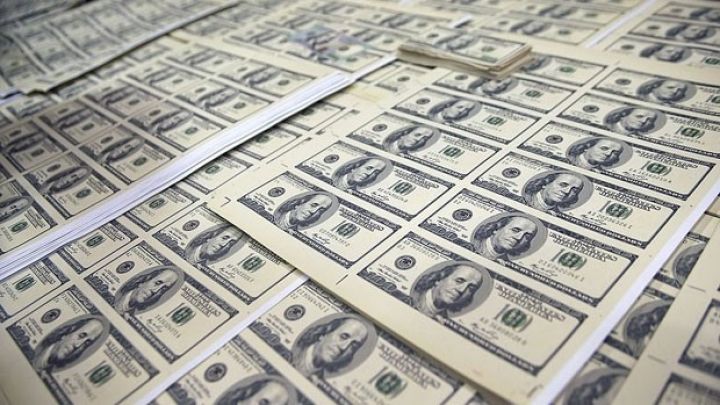 Dolların sabaha olan rəsmi məzənnəsi açıqlandı