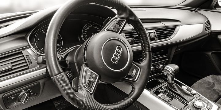 Avtomobil nəhəngi 800 milyon avro cərimələndi