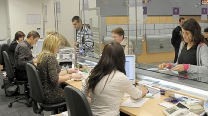 Azərbaycanda yüksək maaşın verildiyi sektorlar - 300 MİN MANATI KEÇİR