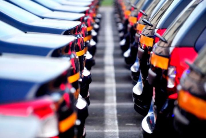 Azərbaycan Gürüstandan avtomobil idxalını 3 dəfəyə yaxın artırıb