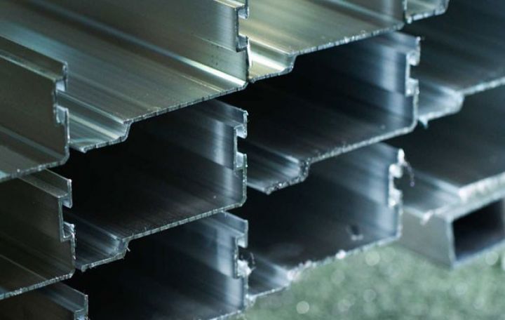 Azərbaycan ilk dəfə Polşaya Alüminium profil ixrac etdi