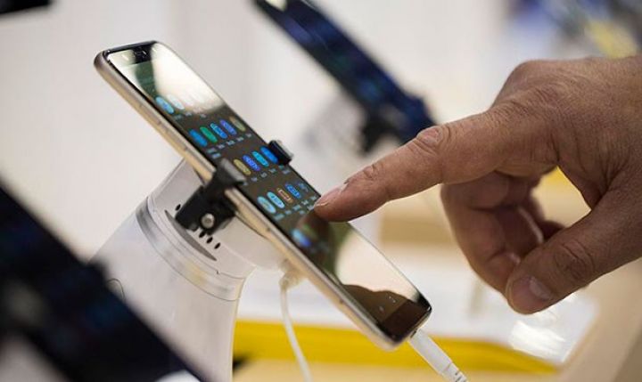 Azərbaycana mobil telefonların idxalı kəskin artıb