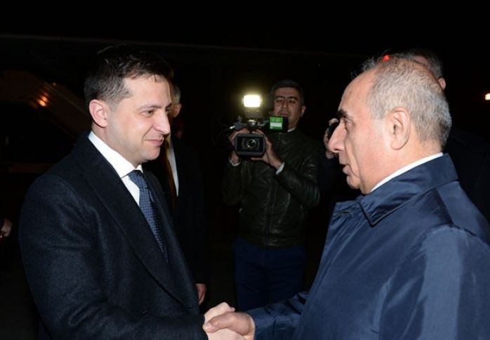 Zelenski Azərbaycana gəldi