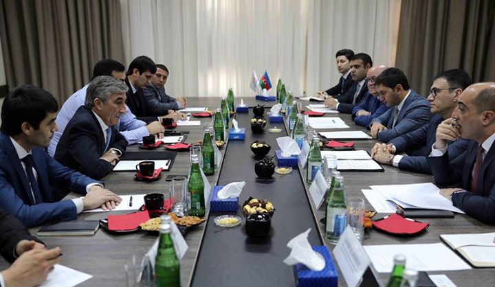 “AzerGold” Tacikistanın “Aprelevka” şirkətilə birgə fəaliyyəti müzakirə edib