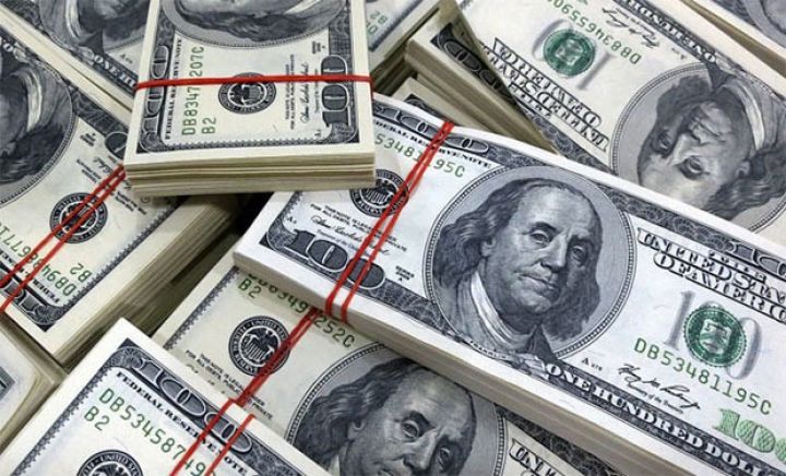 Dolların bazar ertəsinə olan rəsmi məzənnəsi açıqlandı