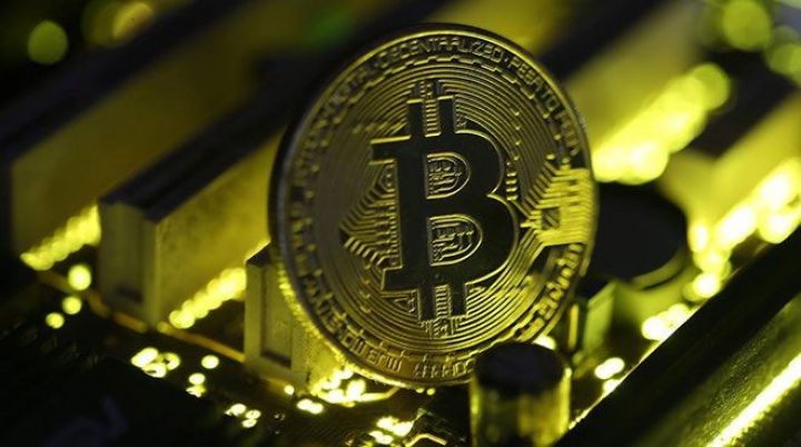 Bitcoin 13 ayın zirvəsində!