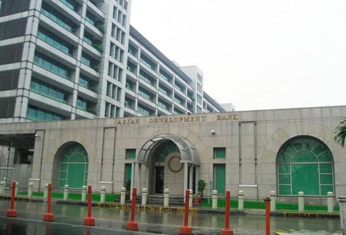 Nəhəng bank Azərbaycan üzrə 5 illik yeni strategiyasını təsdiq edib