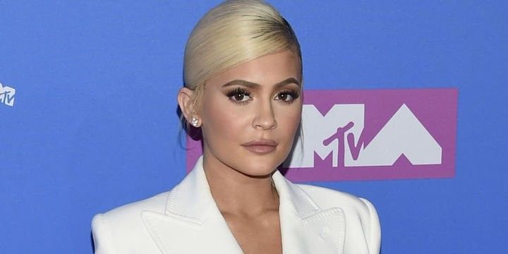 4 il əvvəl şirkətini qurdu, dünyanın ən gənc milyarderi oldu 