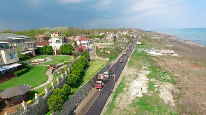 Xudat-Nabran avtomobil yolu təmir olunur