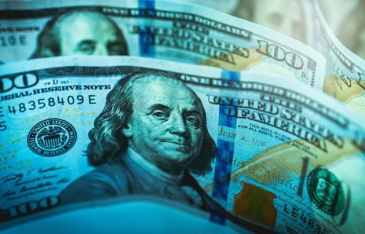 Dolların sabaha olan rəsmi məzənnəsi açıqlandı