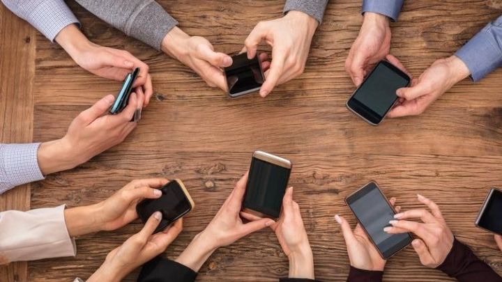 Mobil rabitə bazarının lideri məlum olub - SORĞU