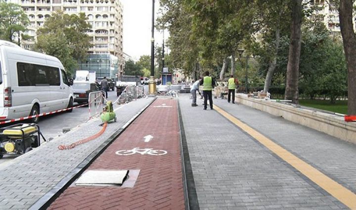 Bakı küçələrində velosiped yollarının hazırlanmasına başlanılıb