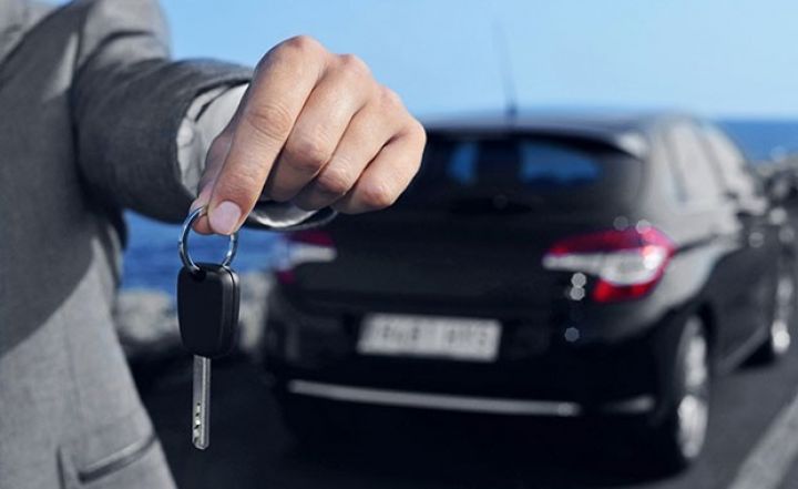 Bakıda kirayə edilmiş avtomobili xaricdə təhvil vermək mümkündürmü?