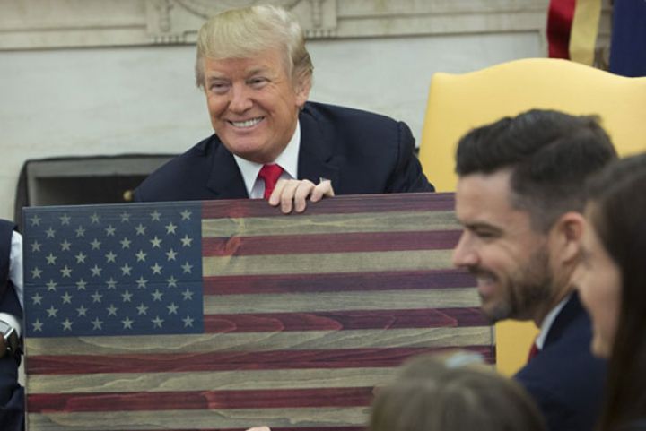 Donald Tramp: ABŞ istehsalçıları neft hasilatını azaldıb