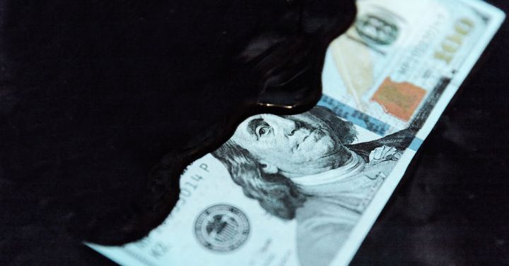 Azərbaycanın neft-qaz sektoru "bayram edir"