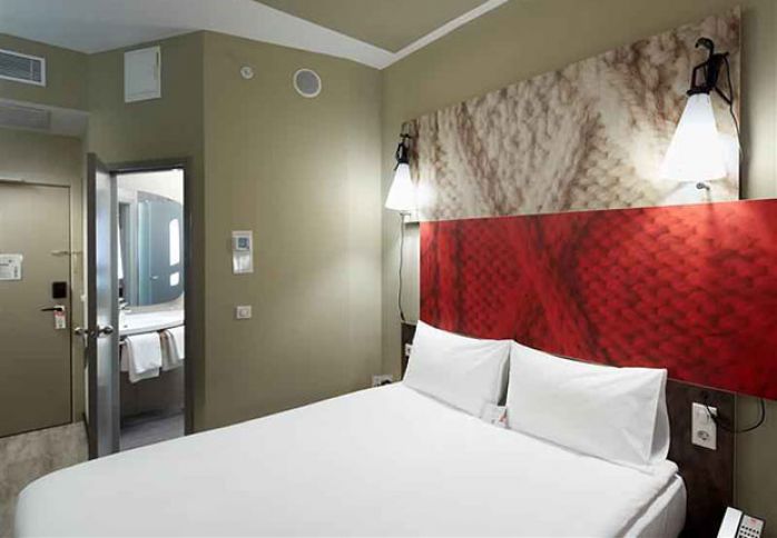 Azərbaycanda mehmanxanaların gəlirləri 40%-dən çox azalıb