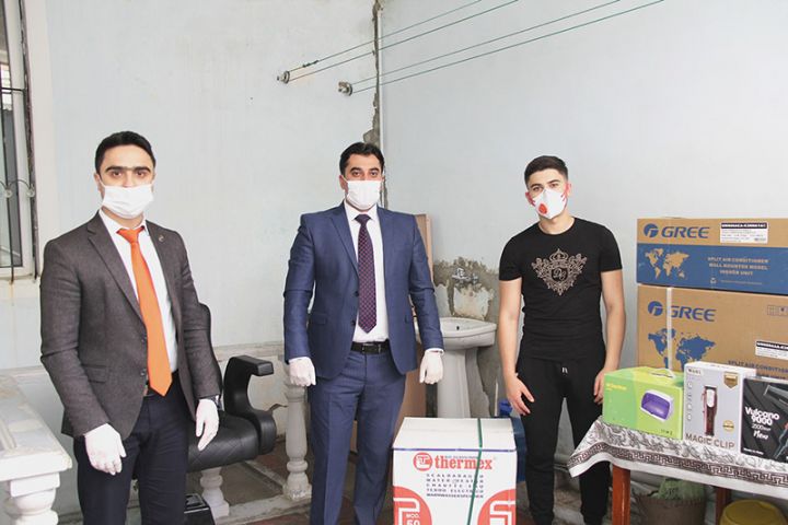 Unibank özünüməşğulluq layihəsi çərçivəsində daha bir vətəndaşımıza dəstək oldu