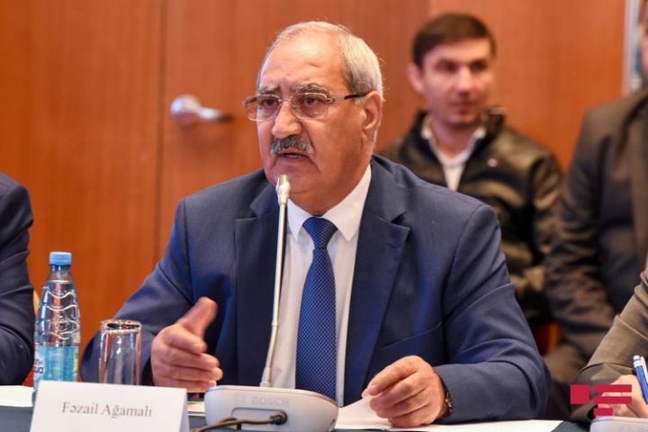 “Qeyri-ərzaq mağazaları ciddi karantin qaydaları tətbiq olunmaqla açılmalıdır”