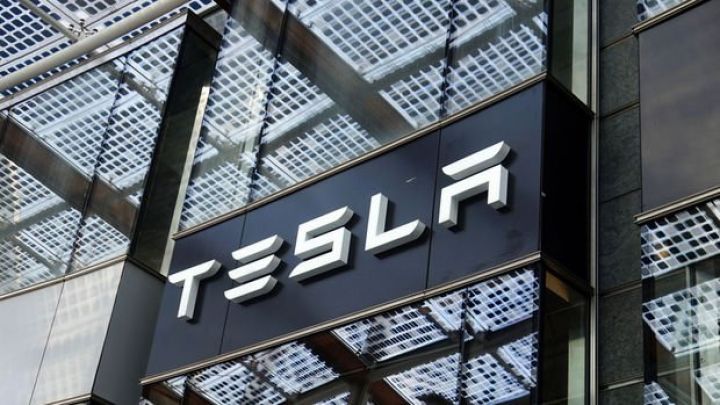 Tesla 5 milyard dollarlıq səhm satacaq