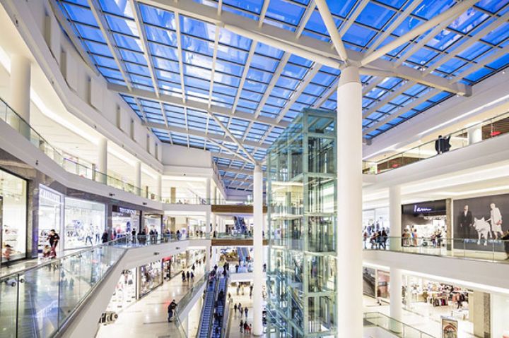 İri ticarət mərkəzlərinin fəaliyyətinə icazə verilmədi