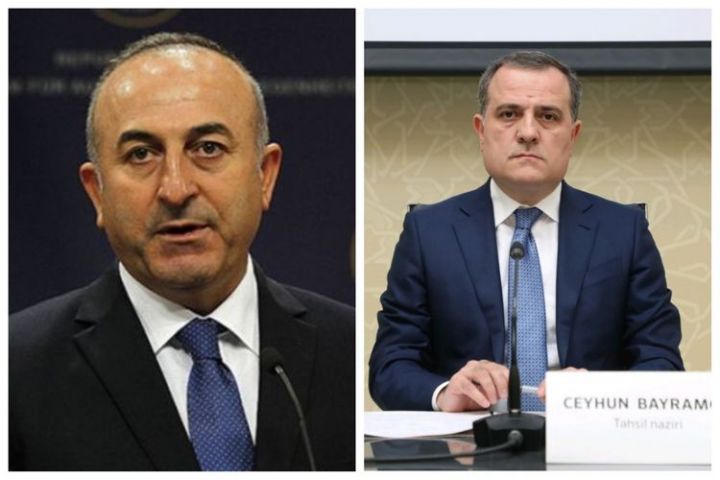 Mövlud Çavuşoğlu ilə Ceyhun Bayramov telefonla danışıb