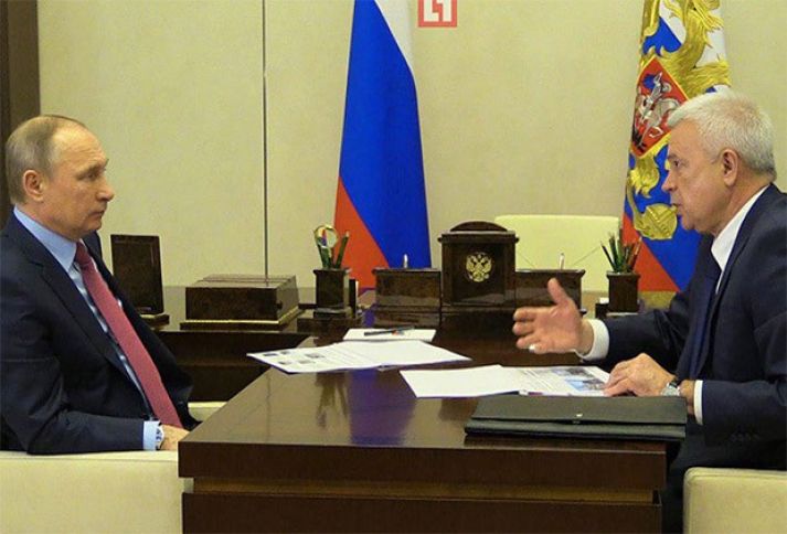 Putin azərbaycanlı biznesmendən işçilərinə nə qədər maaş verdiyini soruşdu