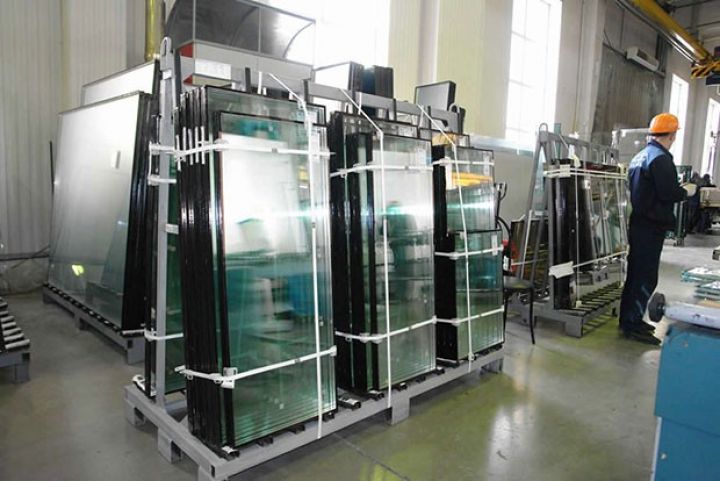 Şüşə lövhələr istehsalı zavodu işə düşür