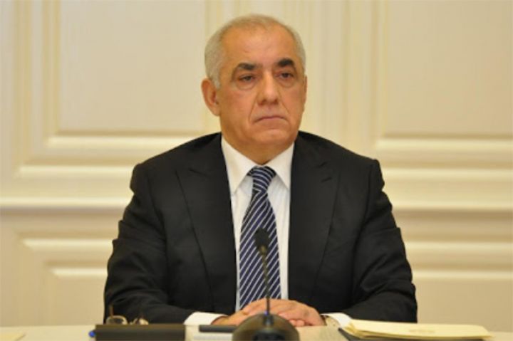 Baş Nazirə yeni köməkçi təyin edildi