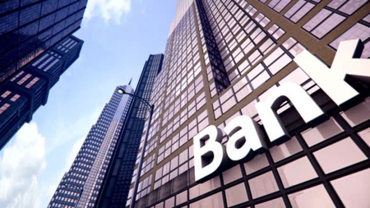 Azərbaycanda 13 bankın faiz gəlirləri azalıb