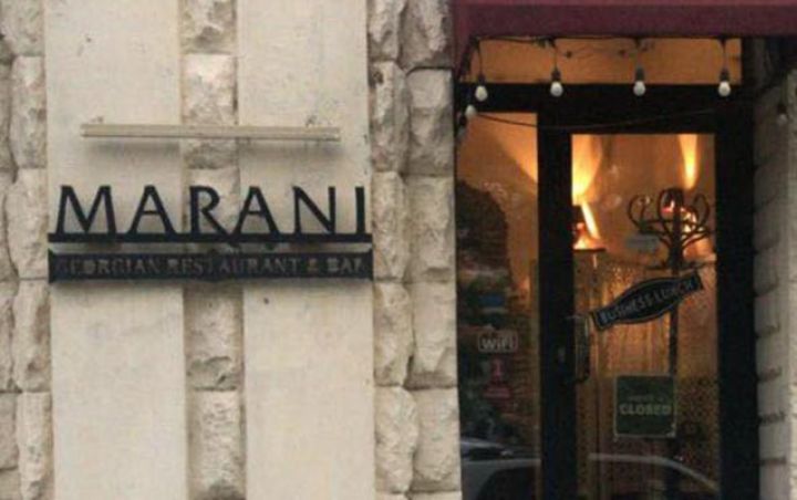 Bakıda sərt karantin olsa da, məşhur kafe açıq imiş...