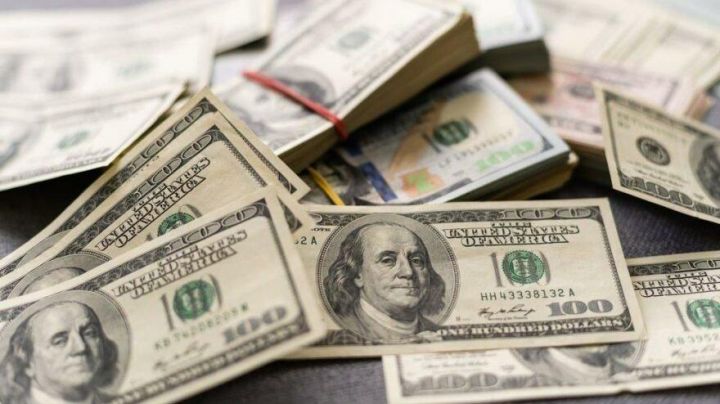 Dolların sabaha olan rəsmi məzənnəsi açıqlandı